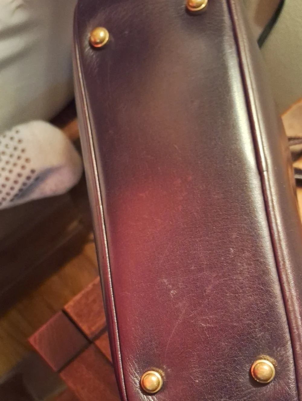 KATE SPADE BROWN LEATHER PURSE.
